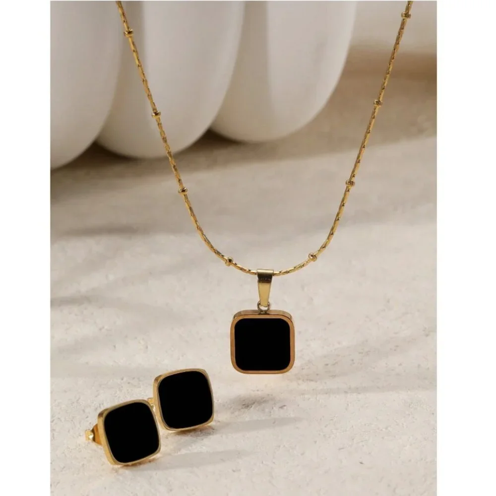 sophisticated jewelry
